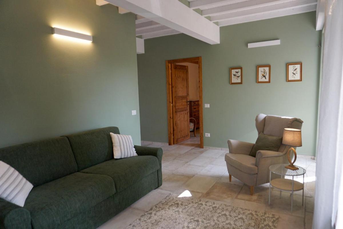 Agriturismo Cheloni Guasticce Luaran gambar