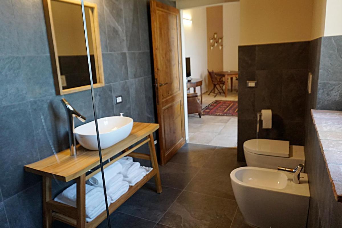 Agriturismo Cheloni Guasticce Luaran gambar