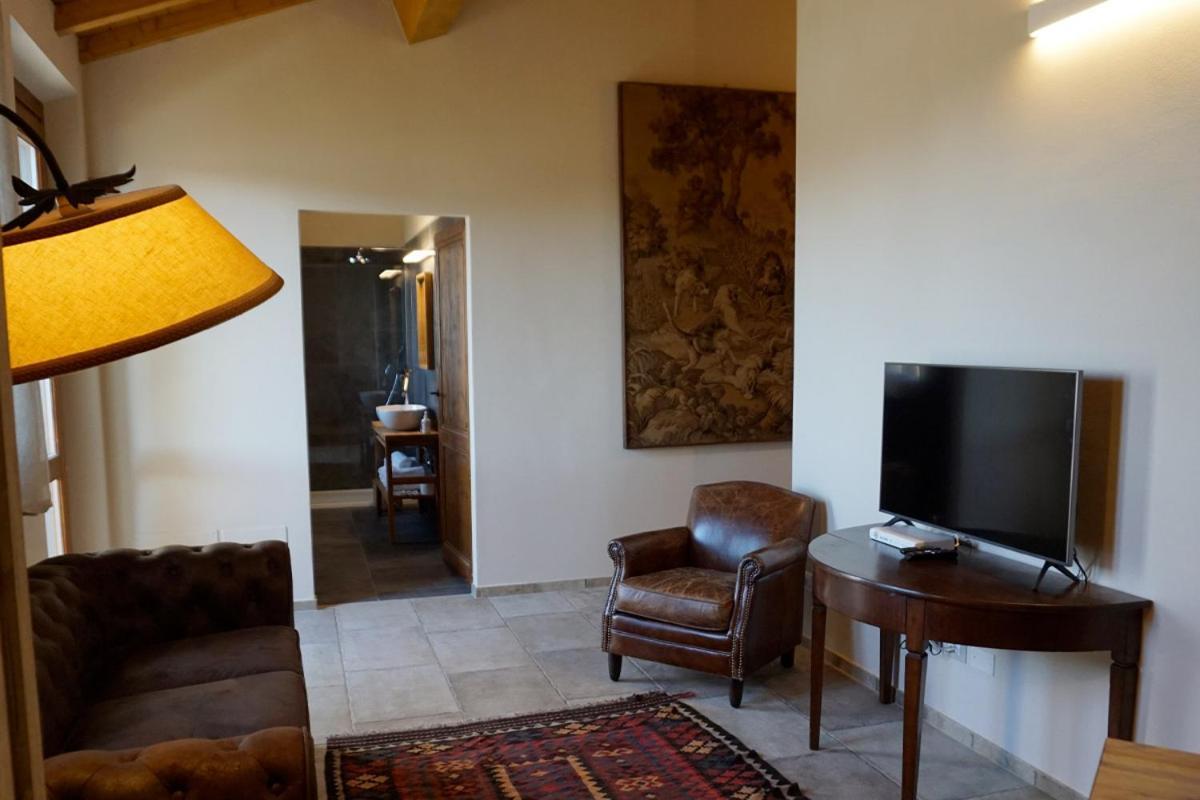 Agriturismo Cheloni Guasticce Luaran gambar