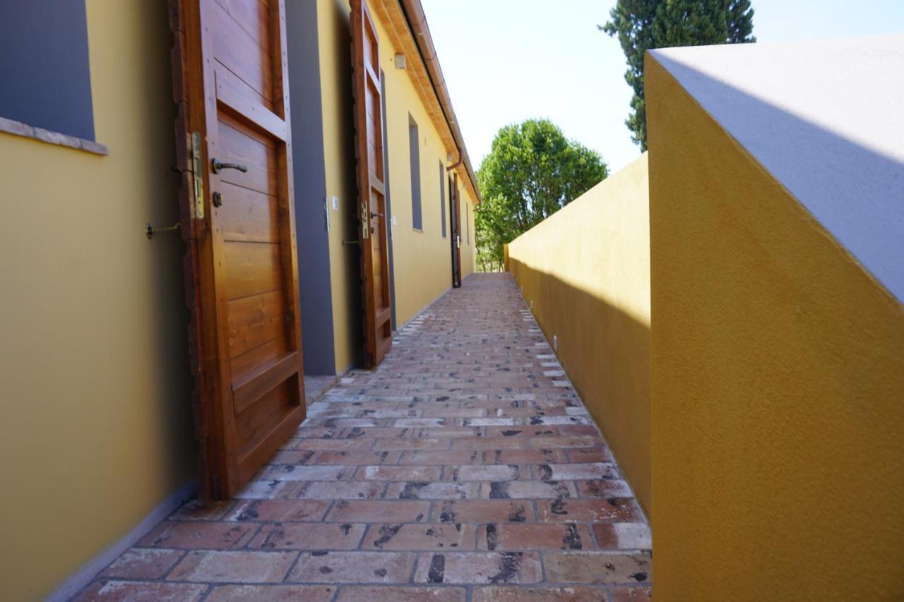 Agriturismo Cheloni Guasticce Luaran gambar